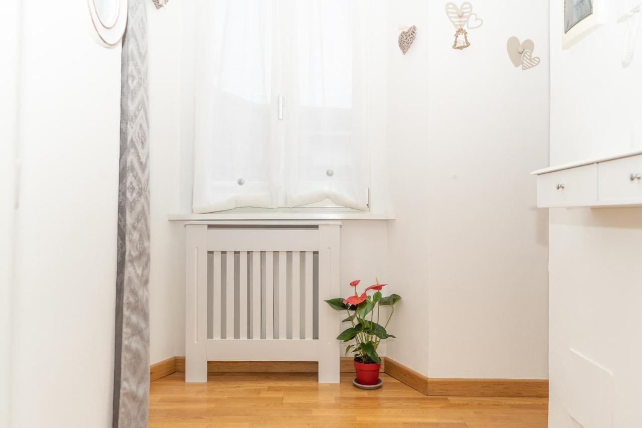 Portatorre Suite, A Charming Apartment In The Heart Of Como, Free Private Parking, Air Conditioning & More! Extérieur photo